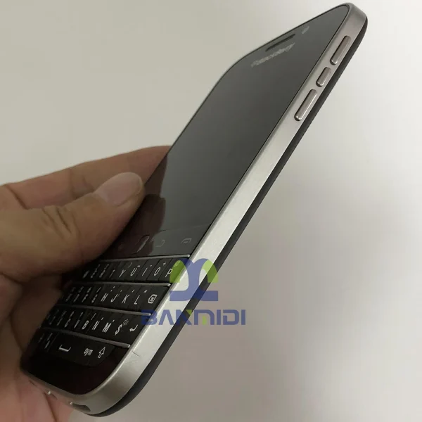 Original BlackBerry Q20 Classic 4G LTE Mobile Cell Phone 8MP WIFI 16G ROM BlackBerryOS QWERTY Unlocked Smartphone - Image 4